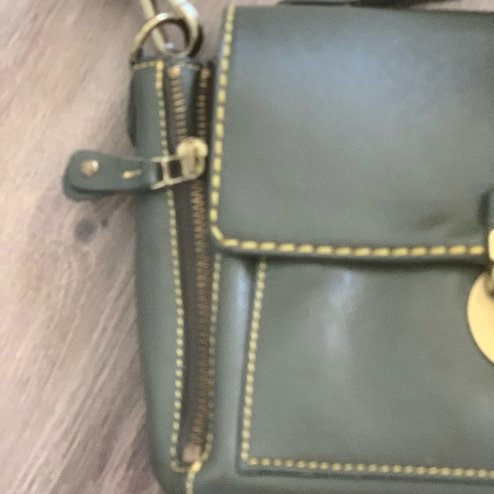 Roots crossbody bag green leather il size cm colour size cm 16,21,6 - Picture 12 of 12